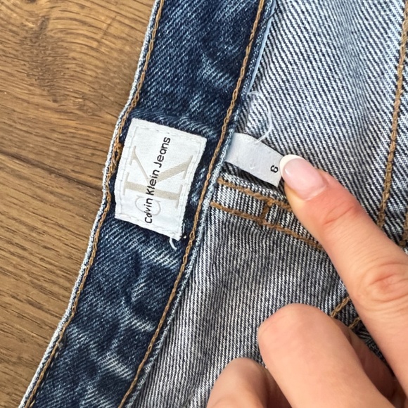 Calvin Klein jean shorts - Picture 4 of 4